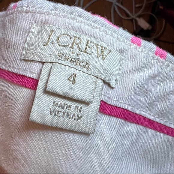 J.Crew Azalea Tiki Stretch Chino 3” Shorts Size 4 Pink & White - Picture 2 of 6